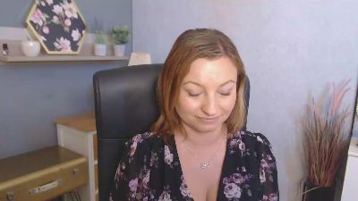 1Angela39 from Germany