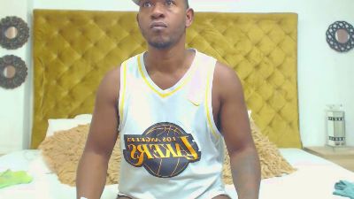 AndyCalifornia from Colombia