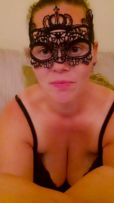 AstridXOX from United Kingdom