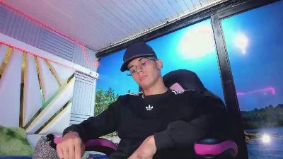 HotSlim_Boy from Colombia