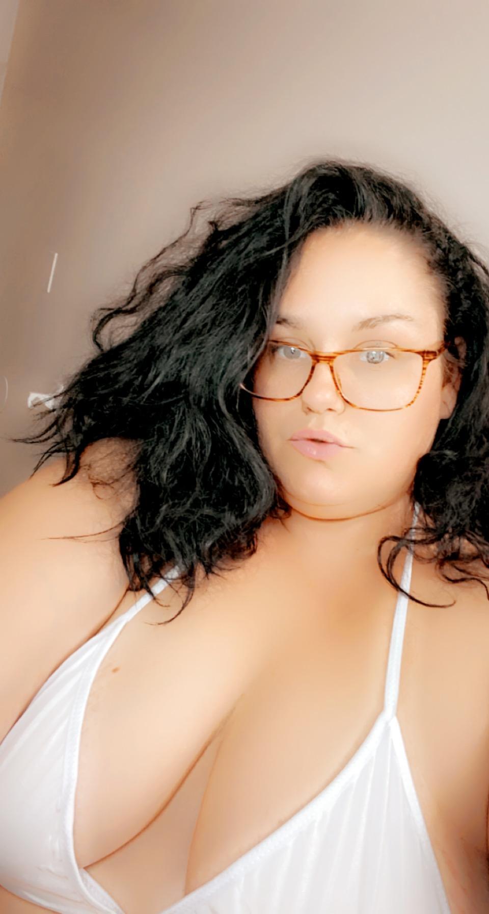 Jasmine_xo from Canada