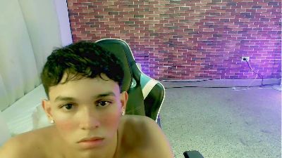 Jayx_Jayx from Colombia