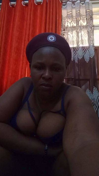 Sexypretty44 from Kenya