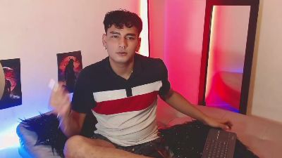 Valentin_peach from Colombia