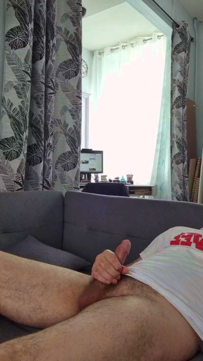 pussy_licker52 from France